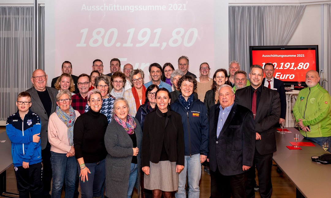 Jahresausschüttung 2021 Stiftergemeinschaft Vorderpfalz Stiftergemeinschaft Sparkasse Vorderpfalz